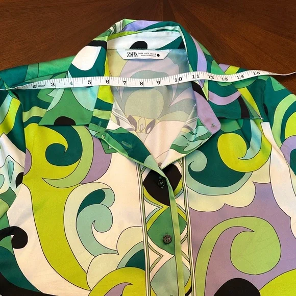 Pucci-Style Vibrant Print Blouse & Skirt Set – Luxurious Designer Look - Picture 4 of 14